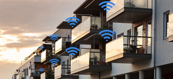 Edificio de apartamentos con ícono de WiFi